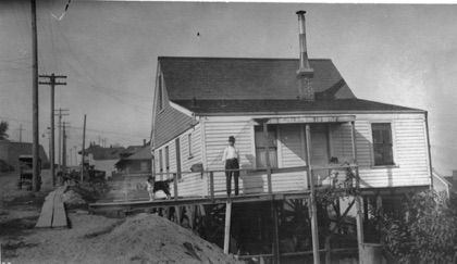 Home purchased by GWI Jones in Seattle WA. 712 31st Ave S.

Will be a gathering place for the family and stay in the family until the 1950s.